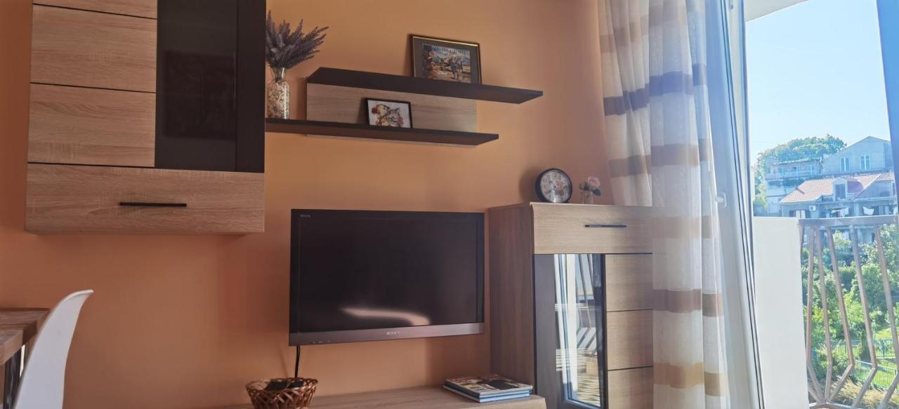 Dlx Apartman Adriatics แฮร์เซ็ก-โนวี ภายนอก รูปภาพ